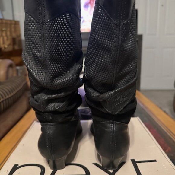 boots - Picture 7 of 7